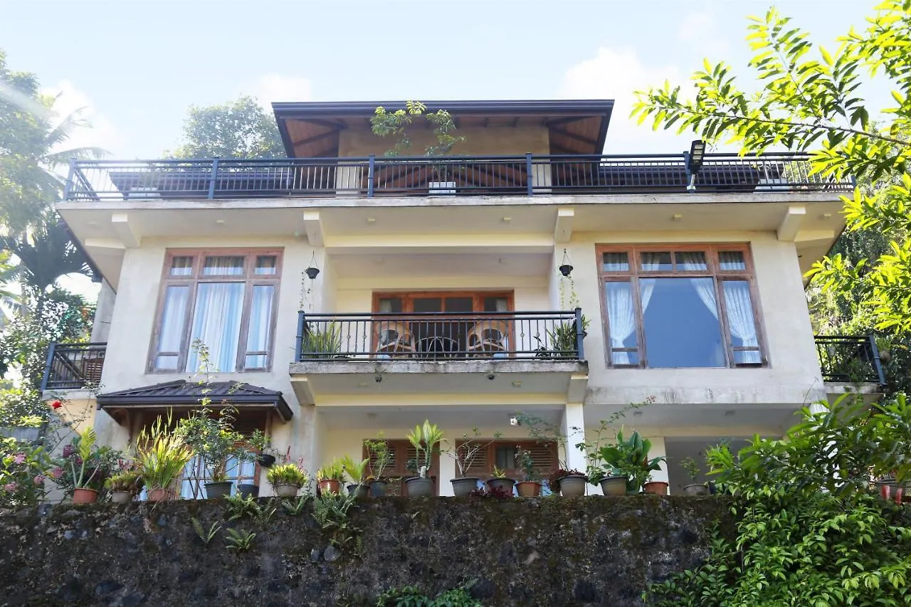Chathu Holiday Home Kandy Homestay